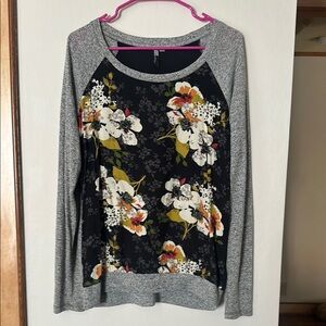 Floral Gray and Black Women's Top